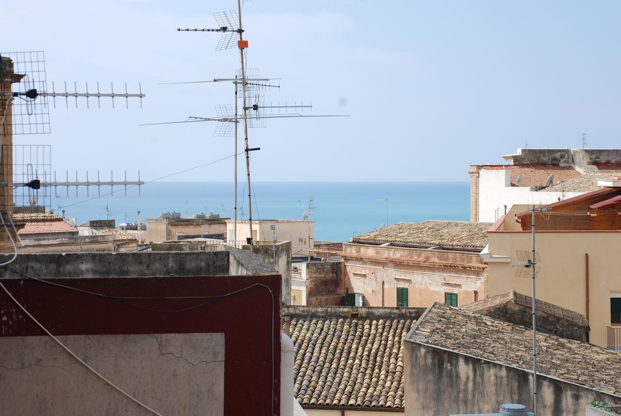 Bed & Breakfasts Conte Perollo Hotel Sciacca Exterior photo